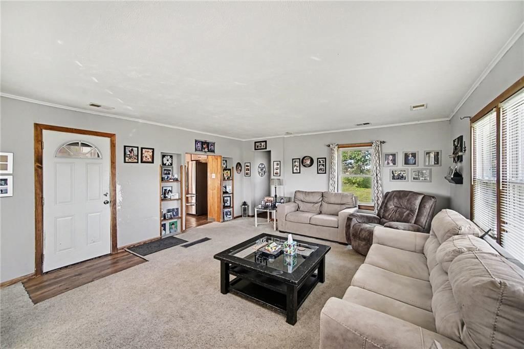 Photo 9 of 73 - 15 S 98th Street, Edwardsville, KS 66111