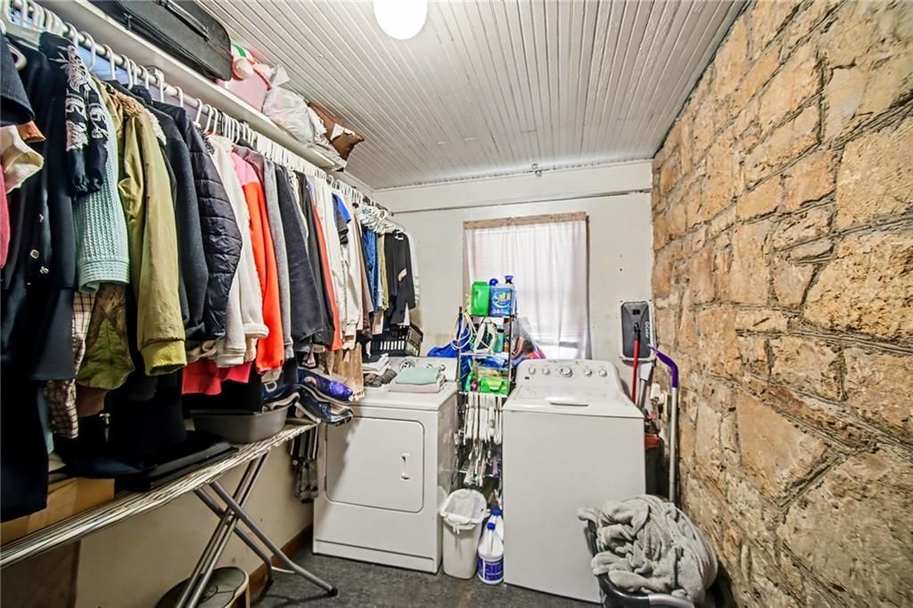 Photo 17 of 73 - 15 S 98th Street, Edwardsville, KS 66111