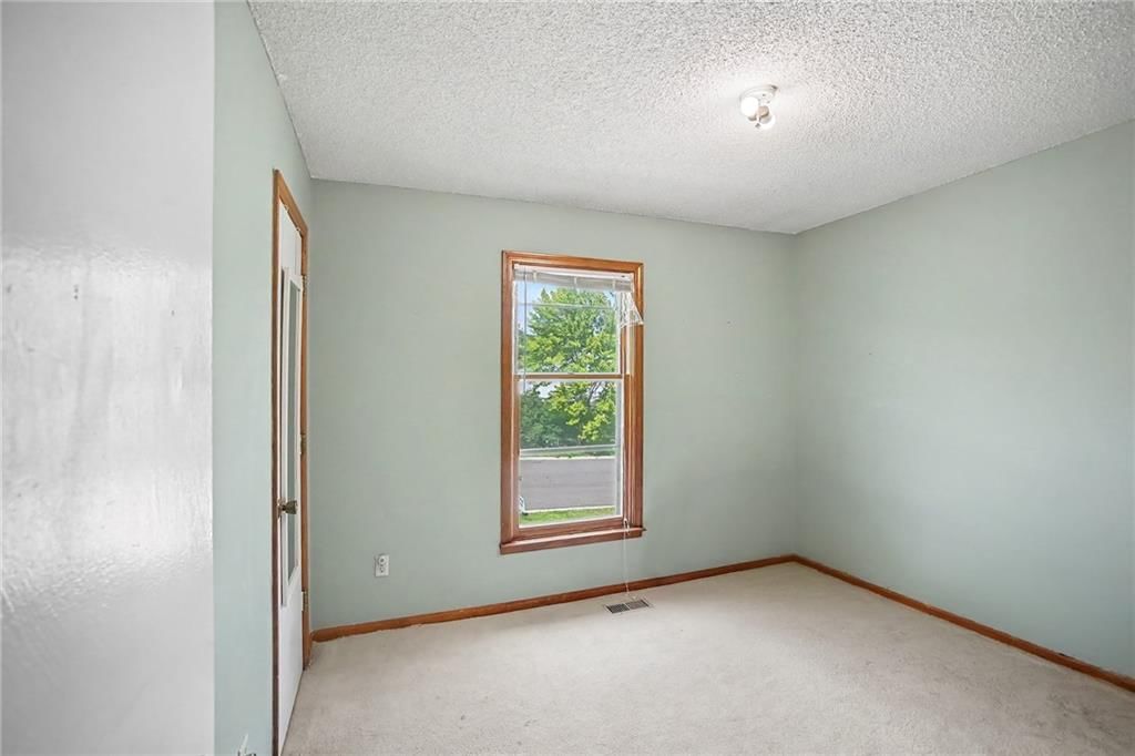 3707 E 114th Terrace — photo 12