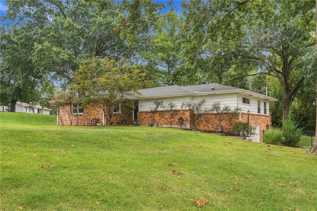 4431 N Grand Avenue — photo 39