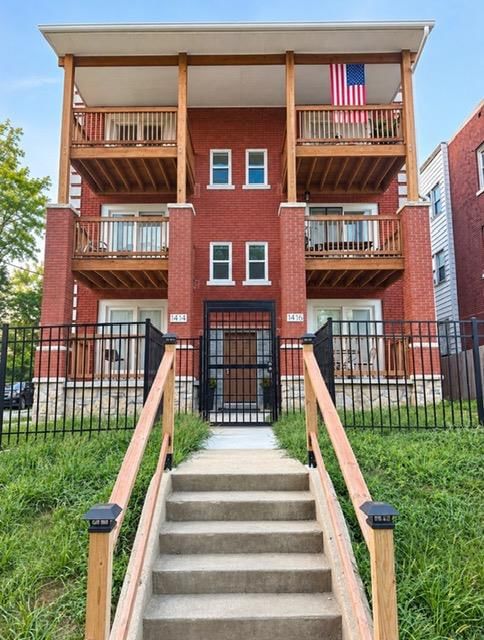 1414 E 30th Street, Kansas City, MO: listing photo 2