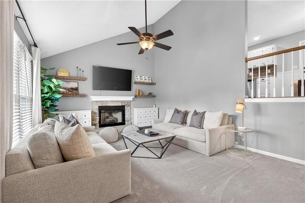 1538 W Dartmouth Street, Olathe, KS: listing photo 3