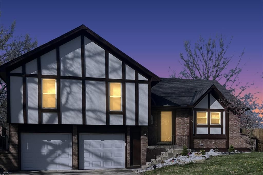 8100 N Stoddard Circle, Kansas City, MO