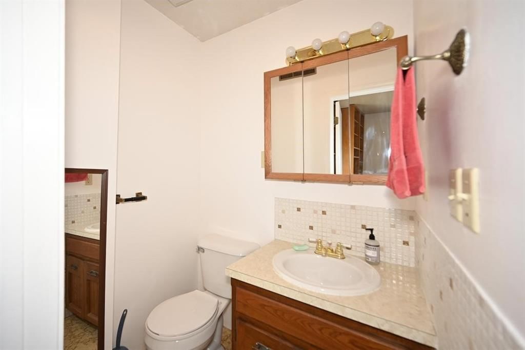 401 N Platte Avenue — photo 28