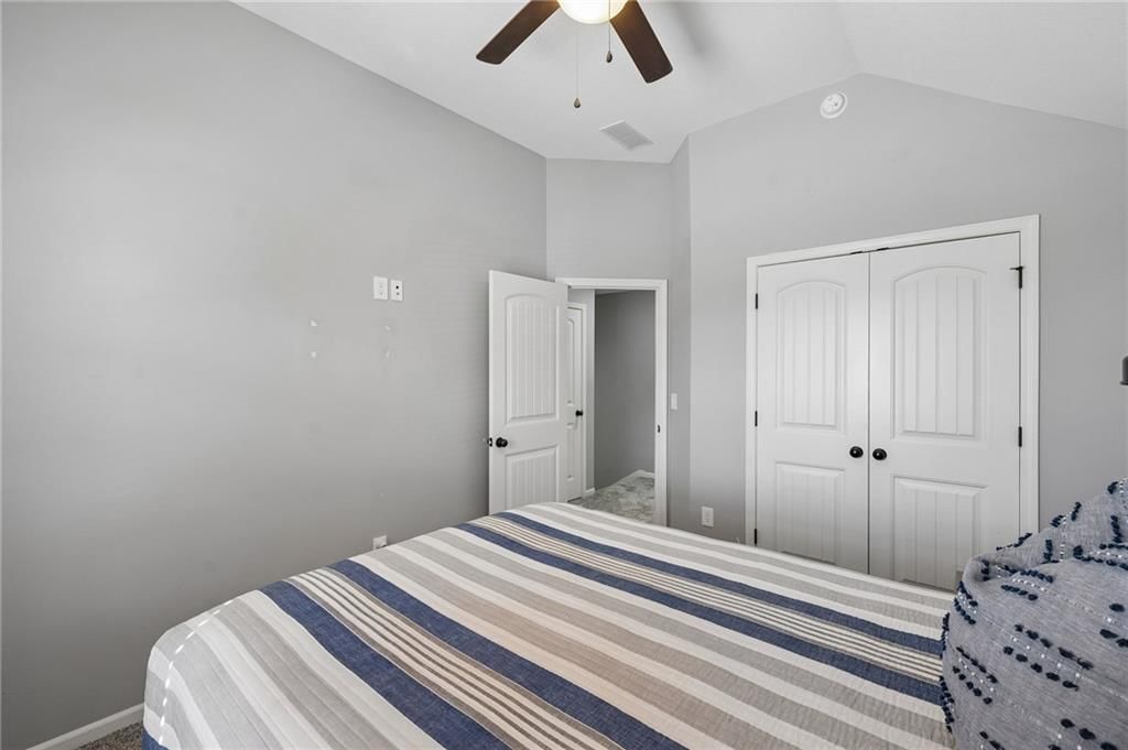 11450 Yecker Avenue — photo 17