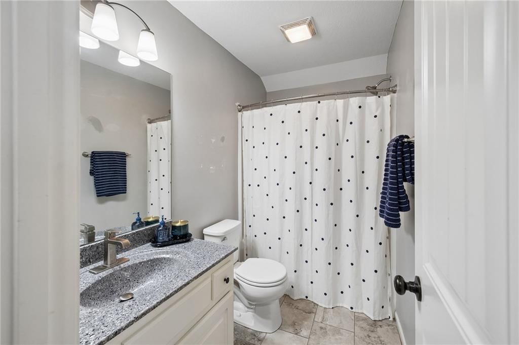 11450 Yecker Avenue — photo 23