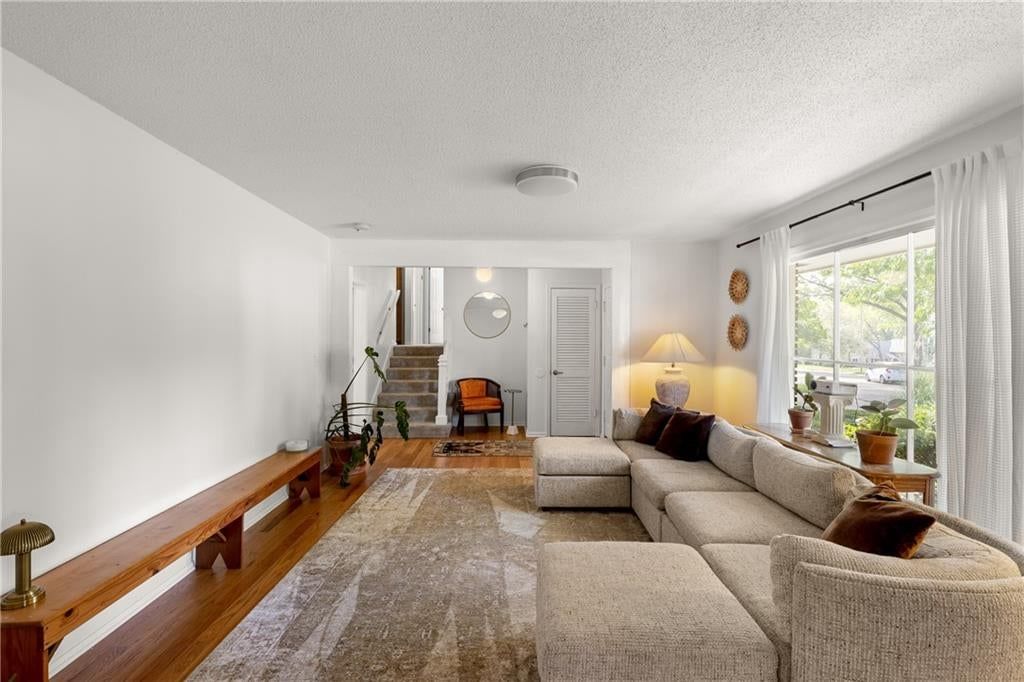 9809 Winslow Place — photo 9