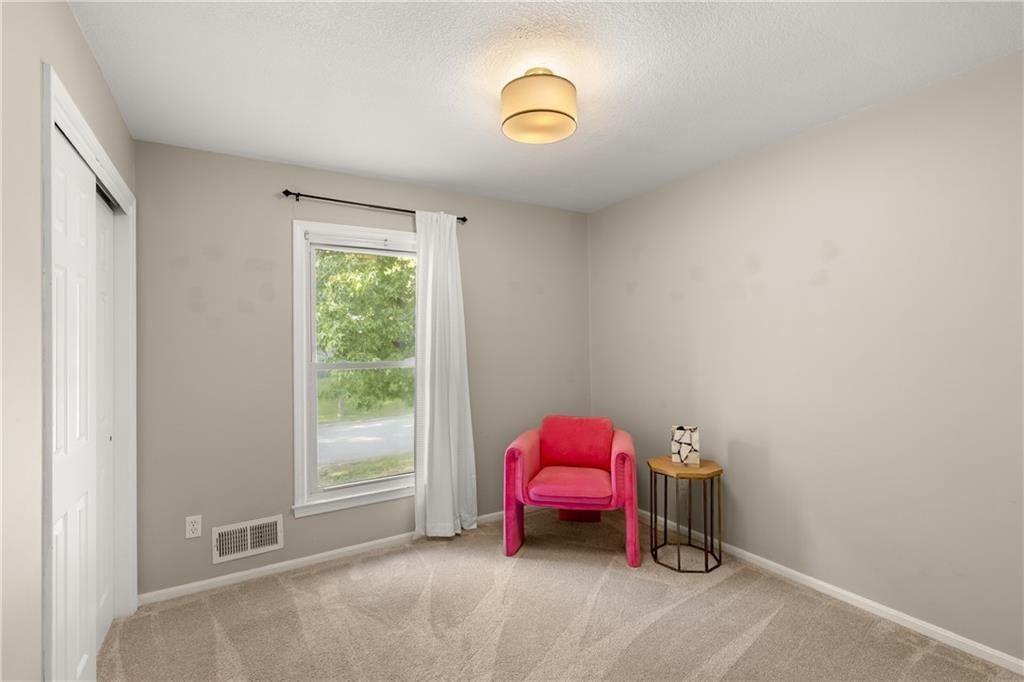 9809 Winslow Place — photo 32