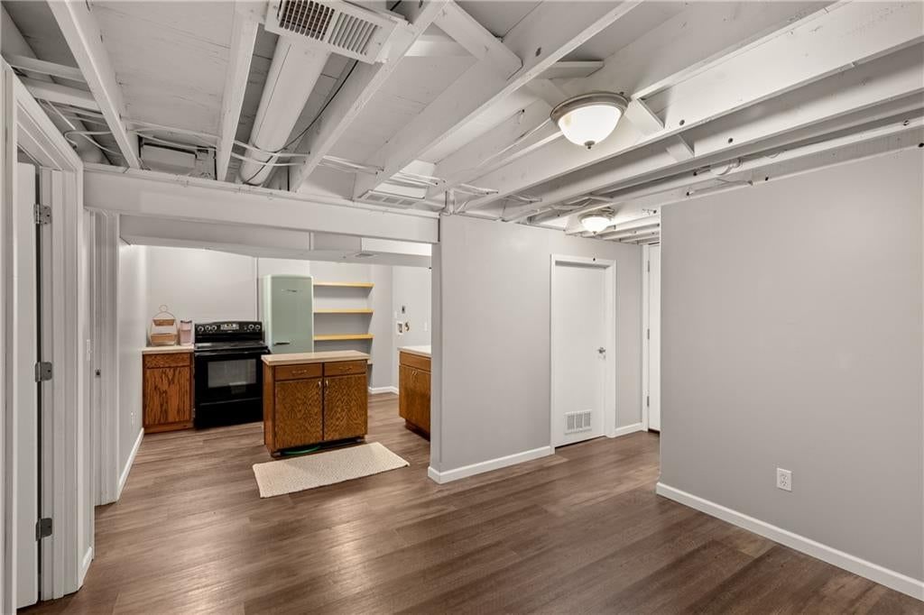 9809 Winslow Place — photo 34
