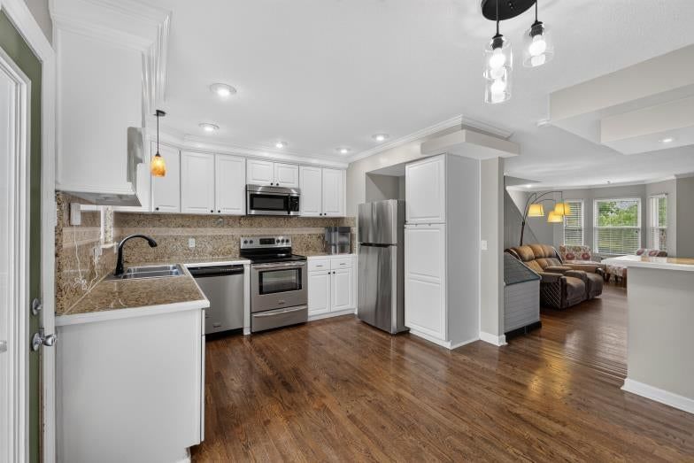 6811 N Askew Circle — photo 16