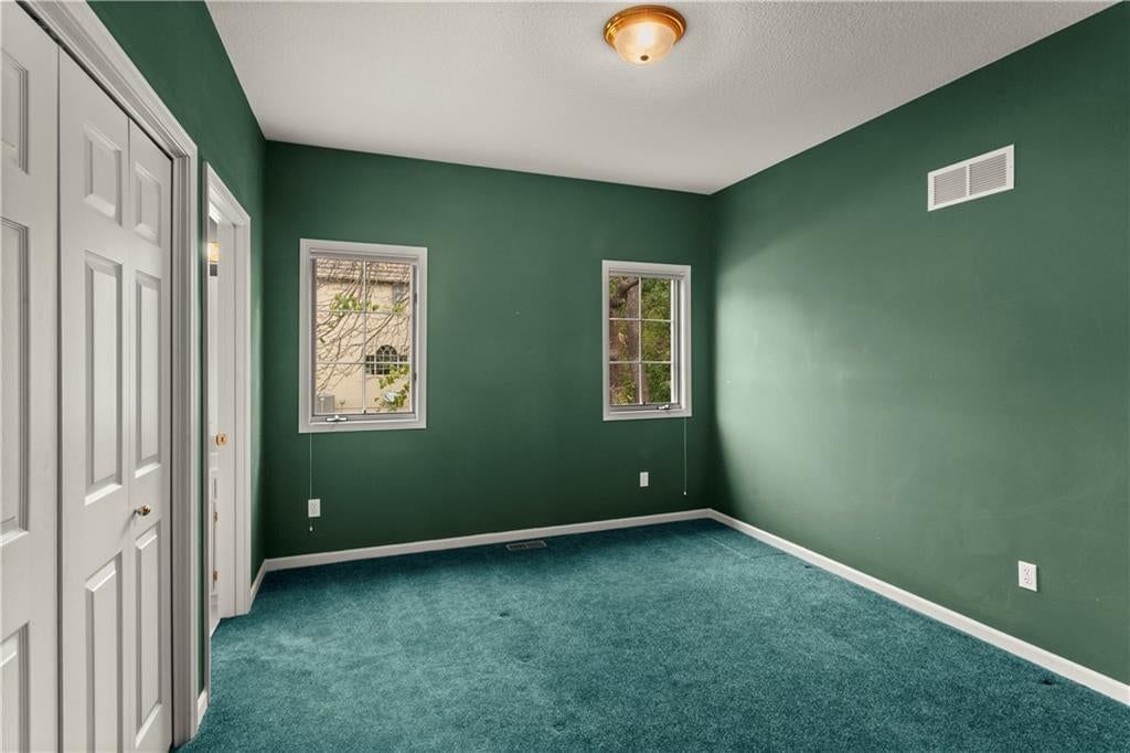 Photo 26 of 57 - 3317 Dominion Drive, Independence, MO 64055