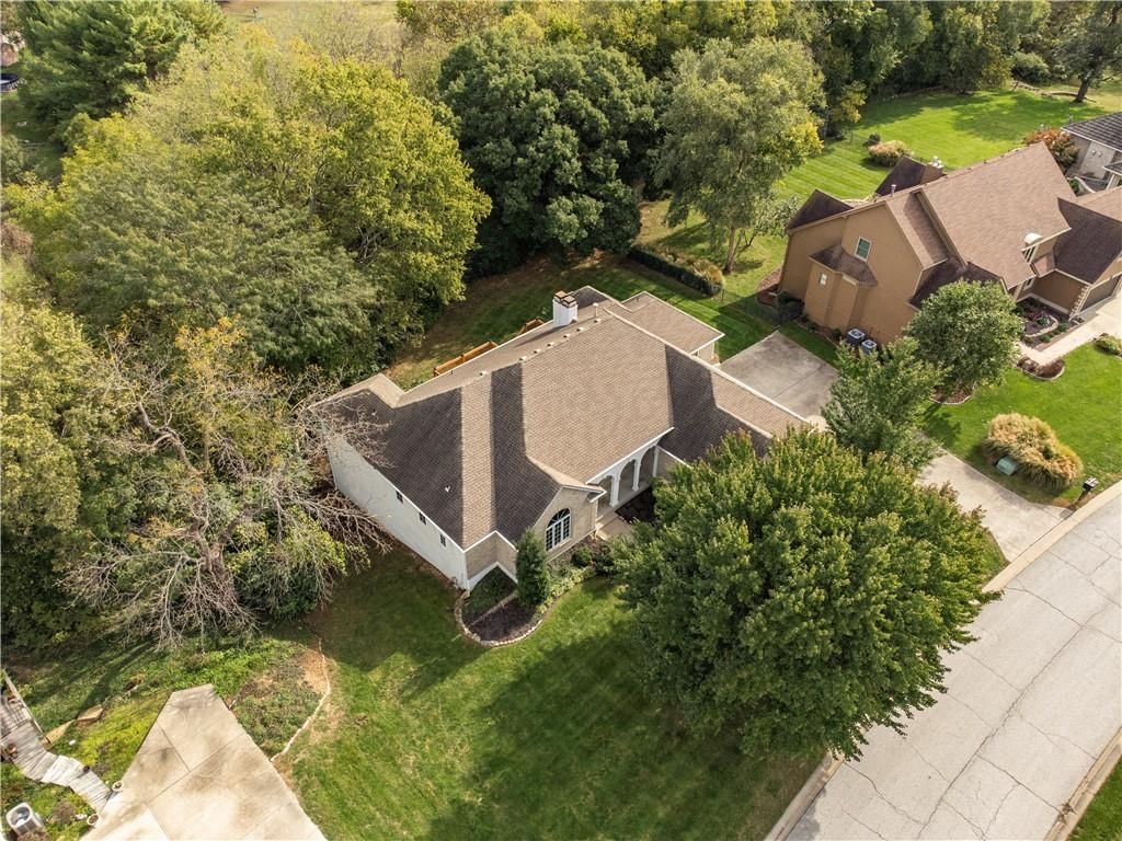 Photo 49 of 57 - 3317 Dominion Drive, Independence, MO 64055