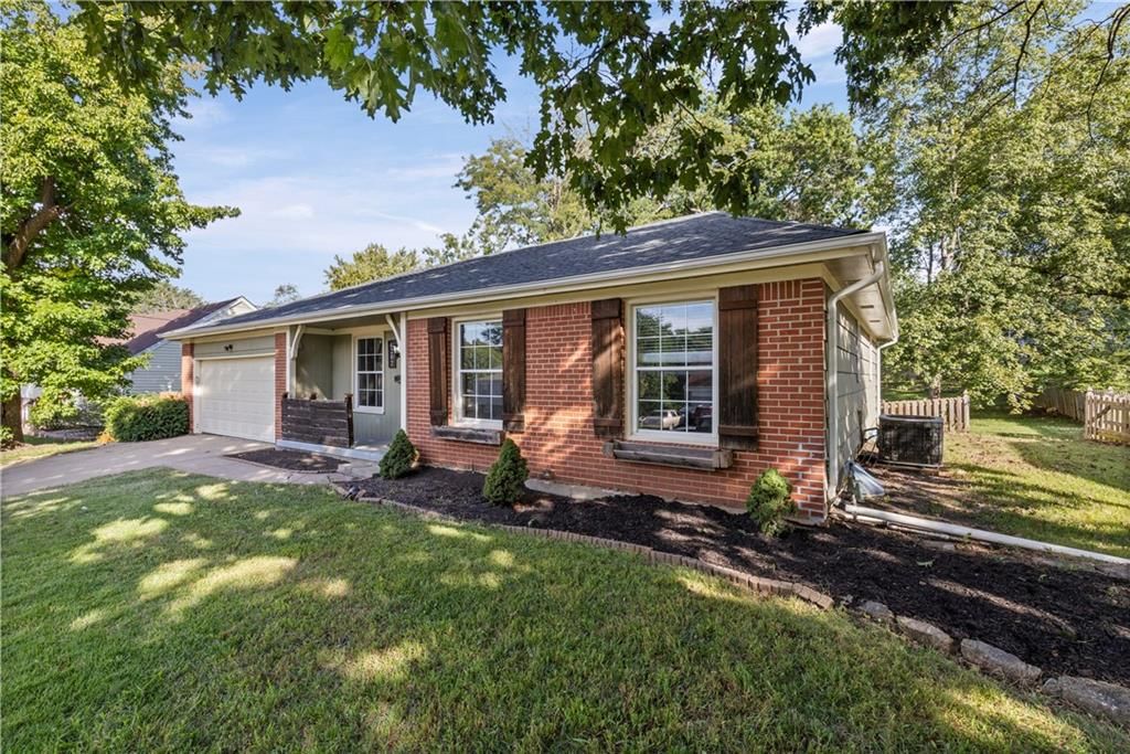 6202 E 110th Street, Kansas City, MO: listing photo 2