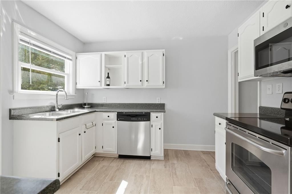 1009 W 77th Street — photo 12