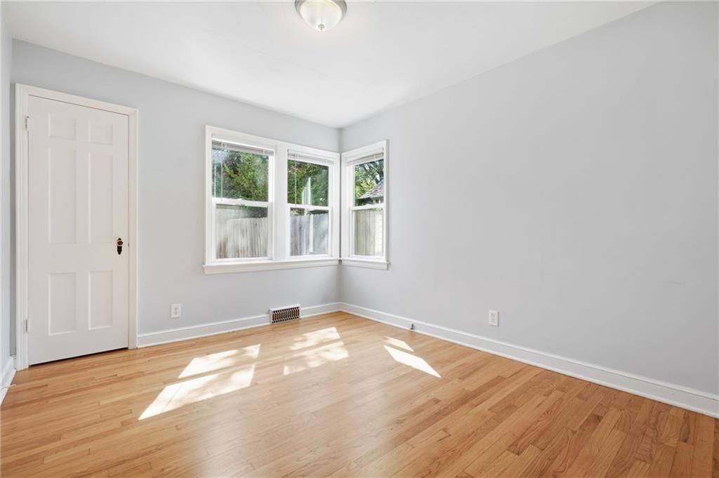 1009 W 77th Street — photo 16