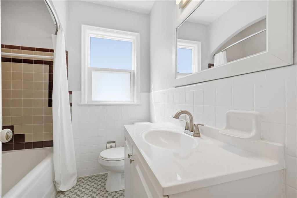 1009 W 77th Street — photo 17