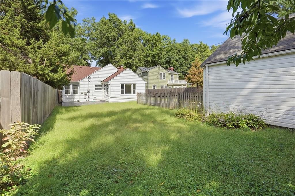 1009 W 77th Street — photo 25