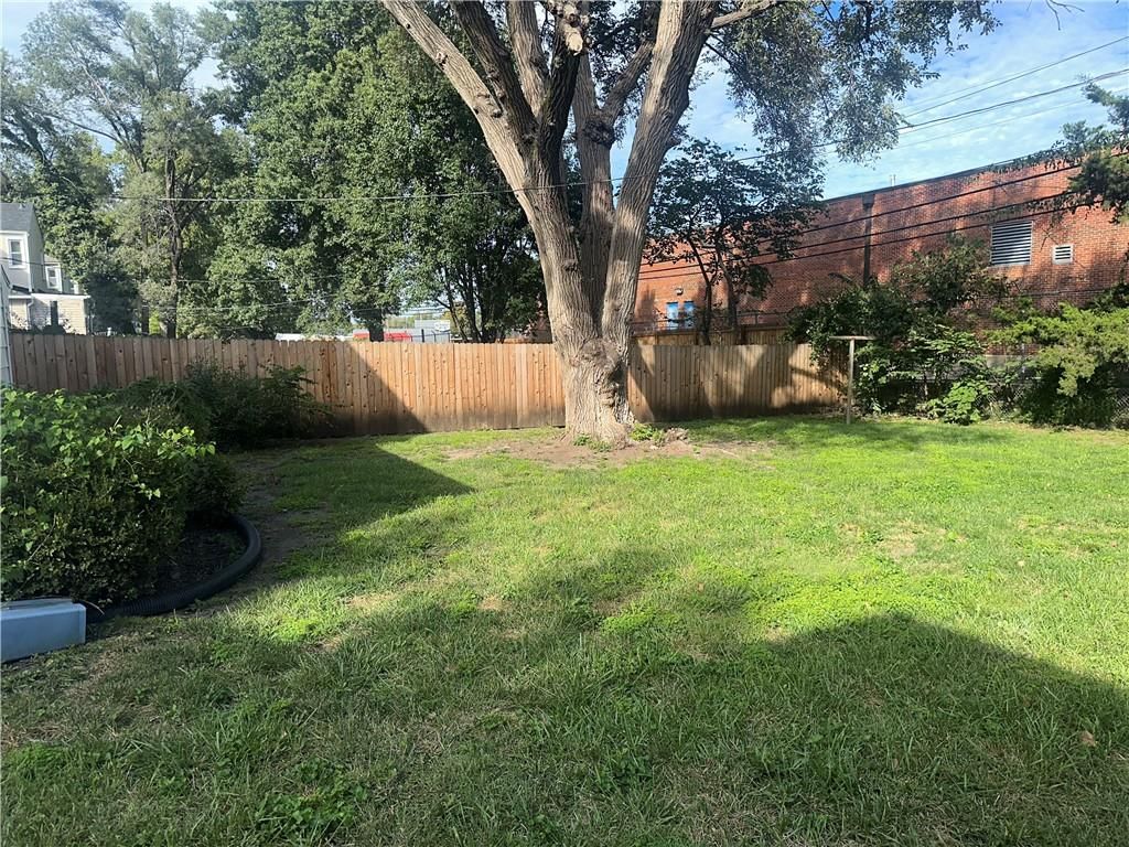 7427 Harrison Street — photo 4