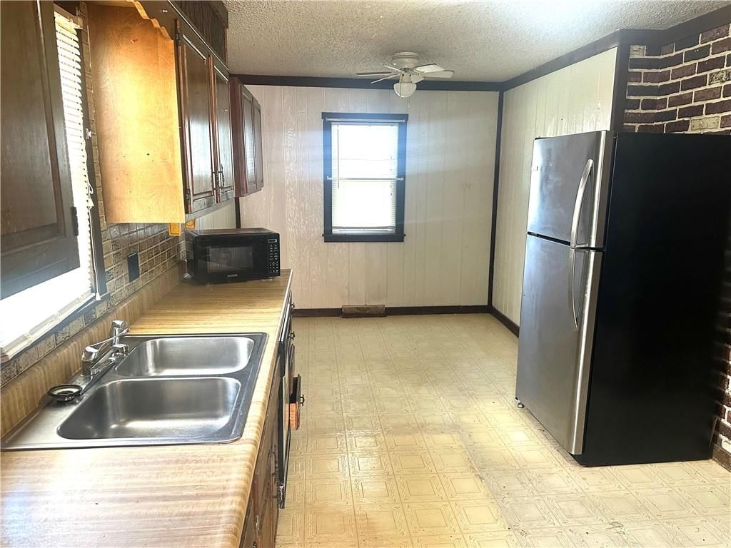 7427 Harrison Street — photo 10