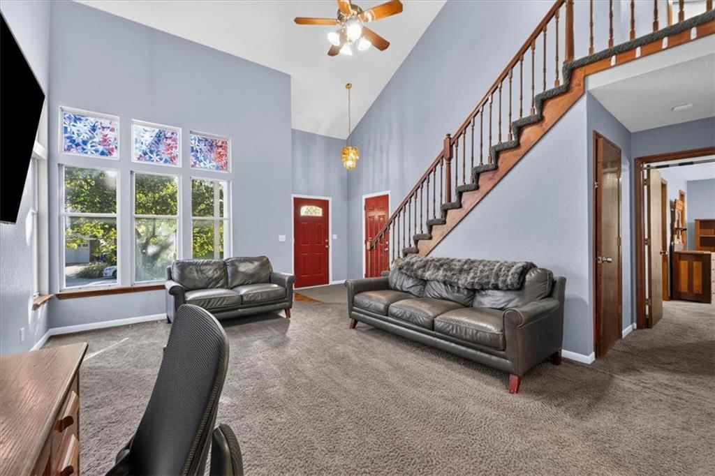 111 S Janell Drive — photo 9