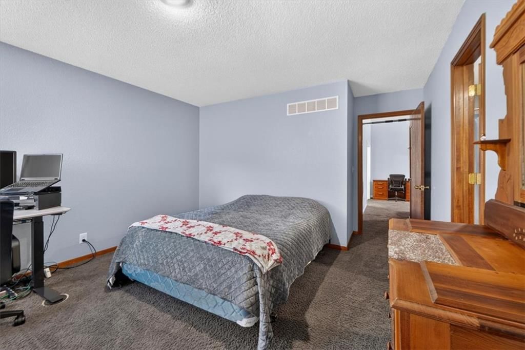 111 S Janell Drive — photo 16