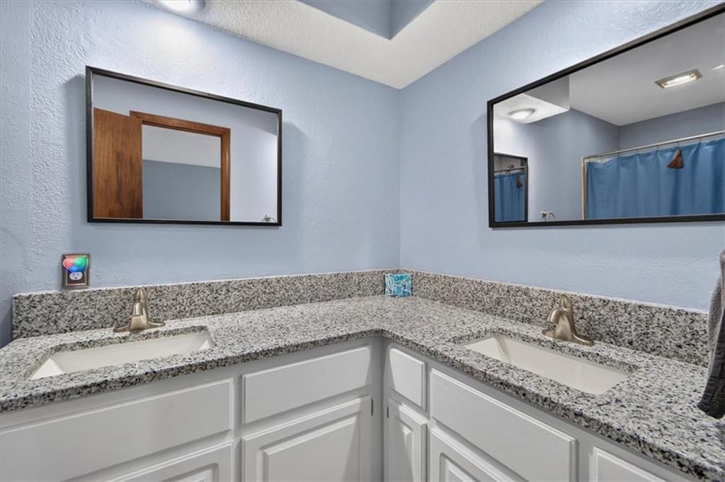 111 S Janell Drive — photo 18
