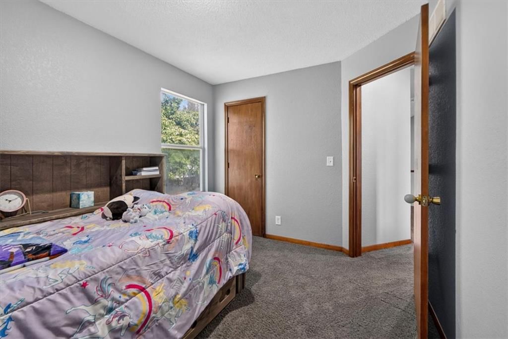 111 S Janell Drive — photo 21