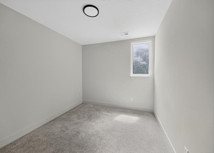 4334 Forest Avenue — photo 15