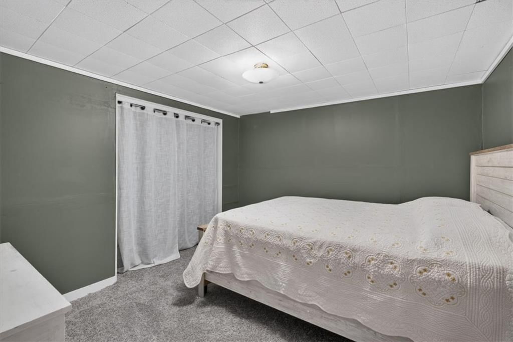 Photo 18 of 34 - 3611 S Spring Street, Independence, MO 64055