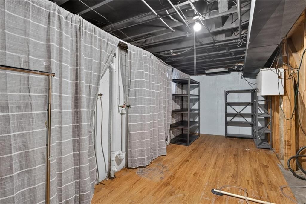 Photo 21 of 34 - 3611 S Spring Street, Independence, MO 64055