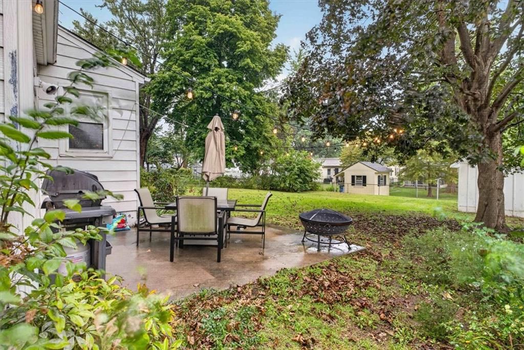 Photo 22 of 34 - 3611 S Spring Street, Independence, MO 64055