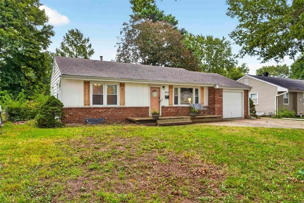 Photo 29 of 34 - 3611 S Spring Street, Independence, MO 64055