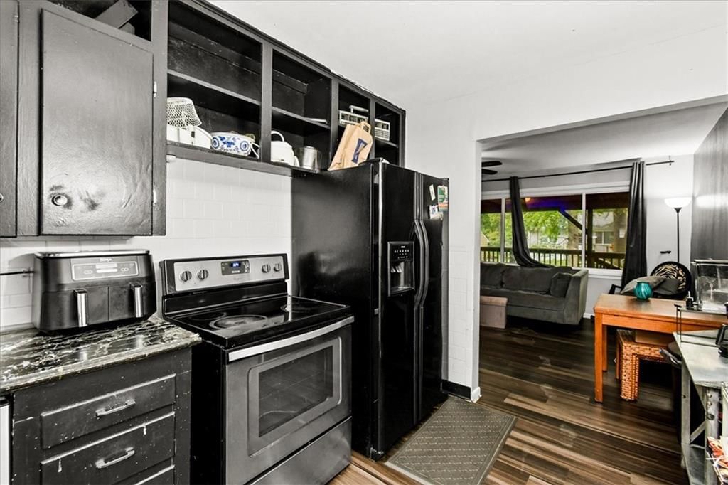 Photo 11 of 23 - 1708 N Kiger Road, Independence, MO 64050