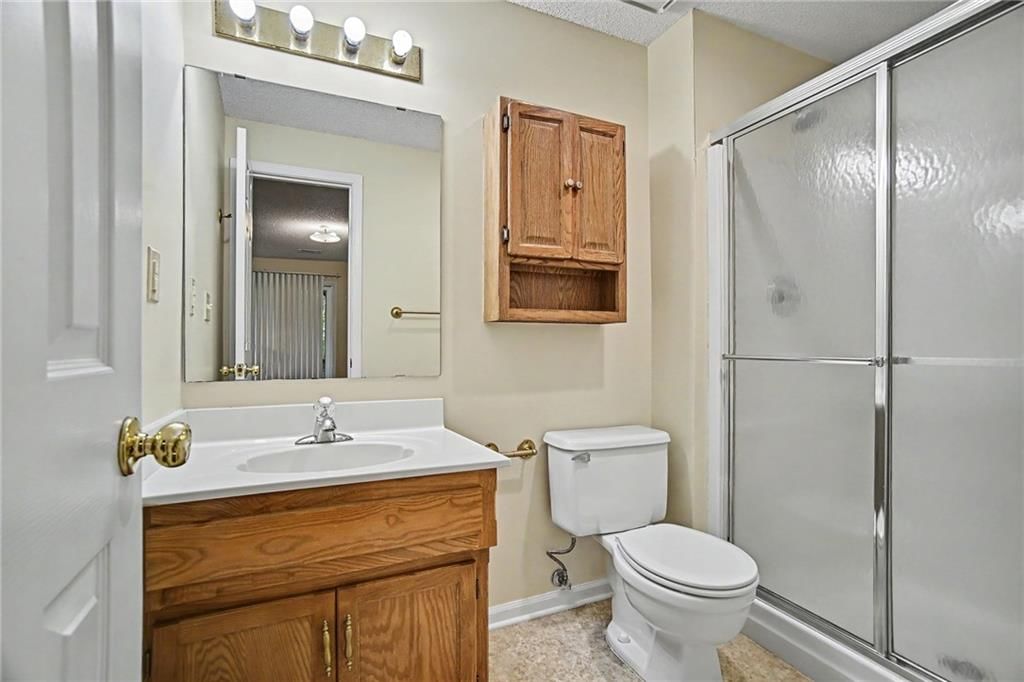 6904/6906 N Orchard Street — photo 14
