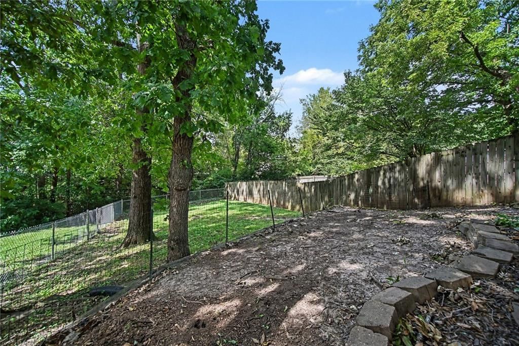 6904/6906 N Orchard Street — photo 24