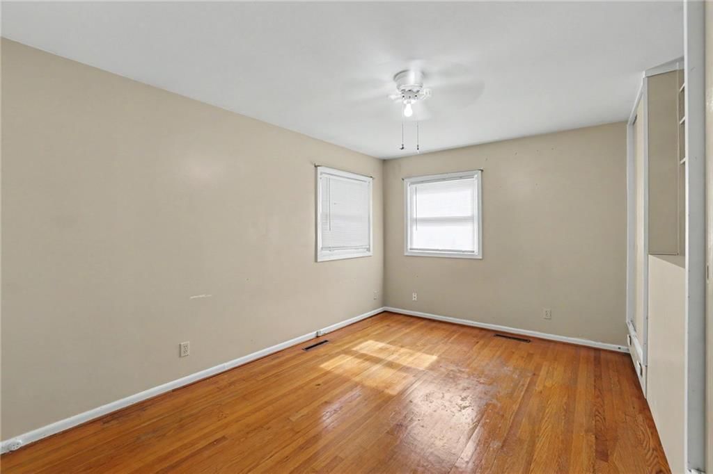 Photo 7 of 19, 4411 E 138th Street, Grandview, MO 64030