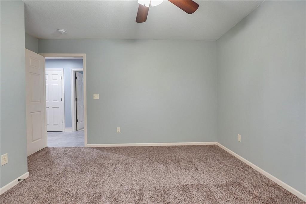 1614 NW Creekland Drive — photo 16
