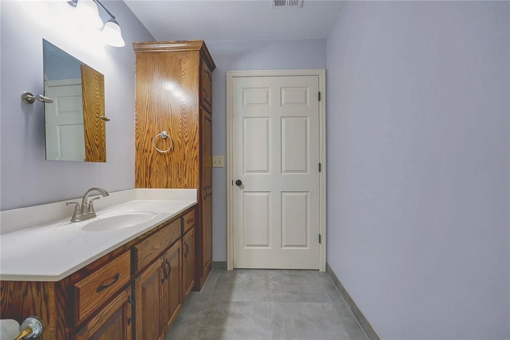1614 NW Creekland Drive — photo 19