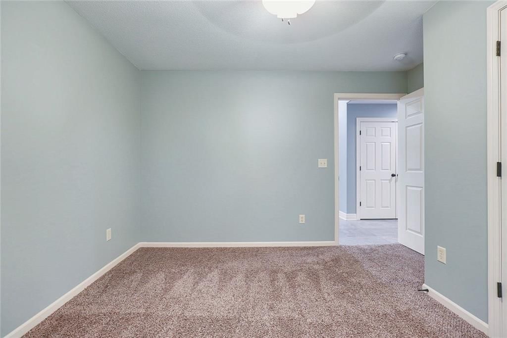 1614 NW Creekland Drive — photo 21