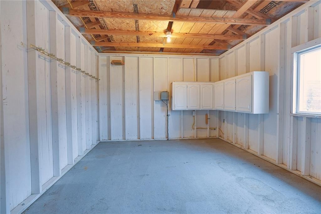1614 NW Creekland Drive — photo 25
