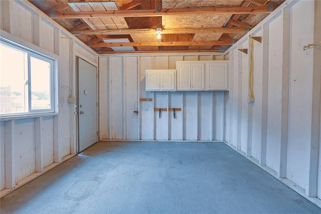 1614 NW Creekland Drive — photo 26
