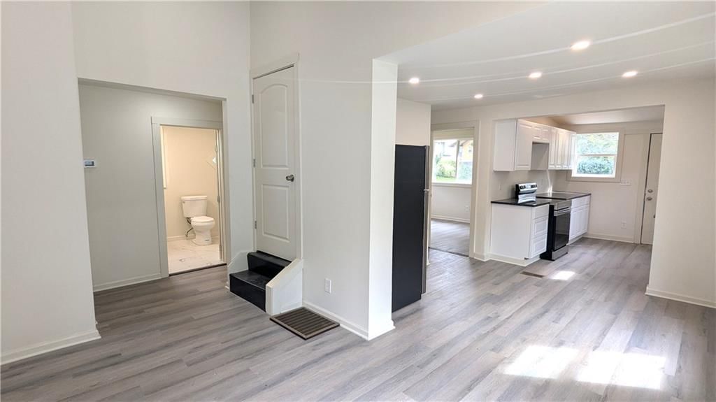 4015 Myrtle Avenue — photo 16