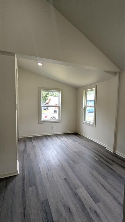 4015 Myrtle Avenue — photo 36