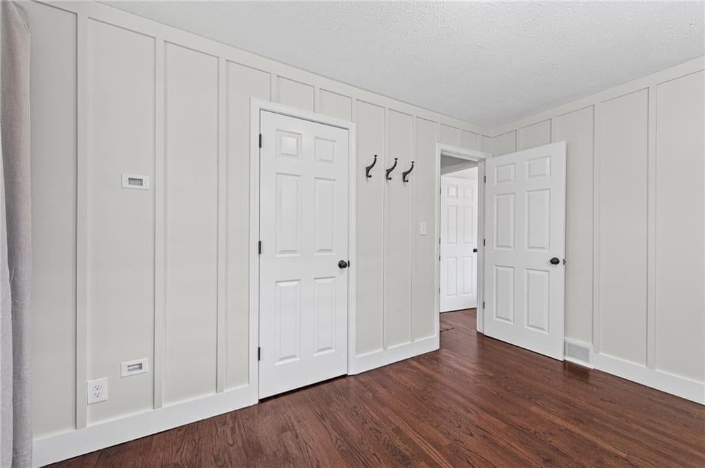 Photo 20 of 38 - 6141 CATALINA Street, Fairway, KS 66205