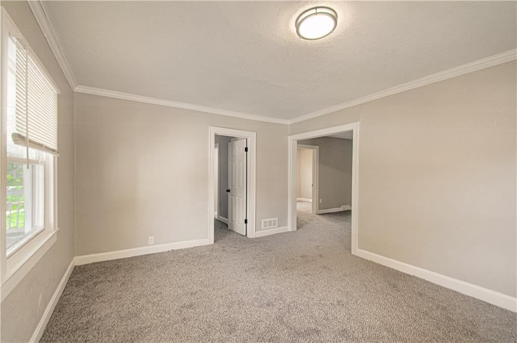 5900 Wabash Avenue — photo 11