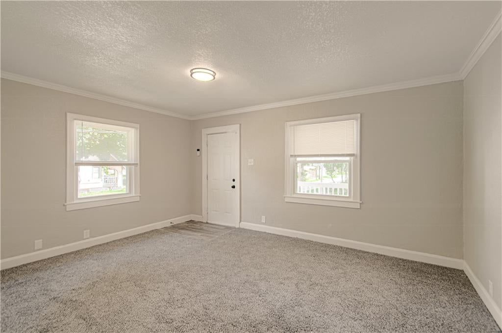 5900 Wabash Avenue — photo 13