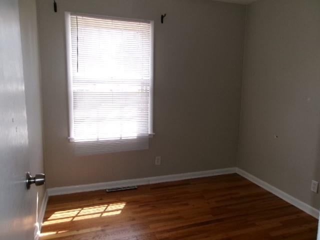7624 E 75th Street E — photo 18