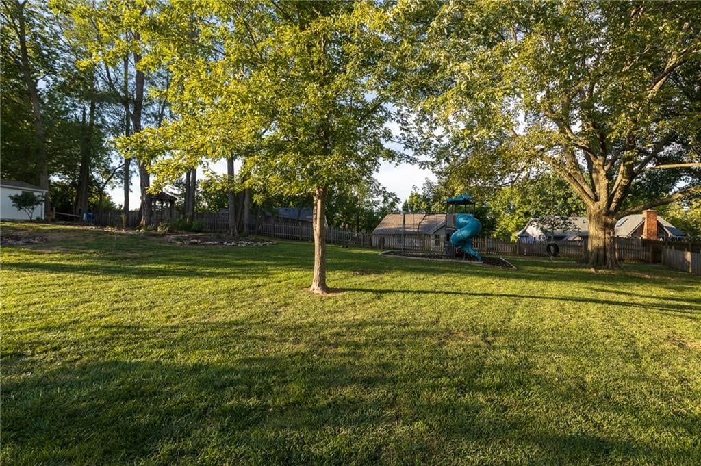 5002 NW 66th Terrace — photo 39