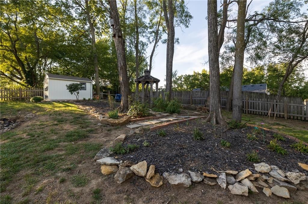5002 NW 66th Terrace — photo 40