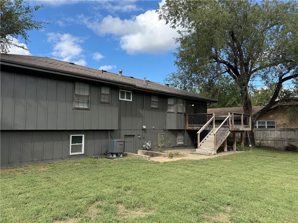 Photo 29 of 31 - 1415 W Ferrel Drive, Olathe, KS 66061